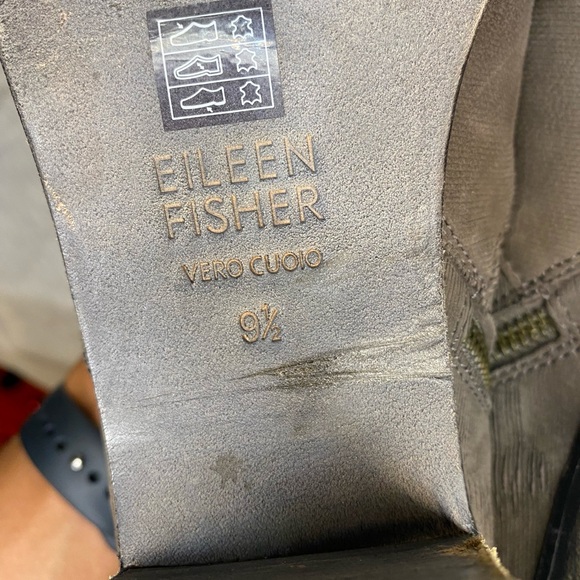 Eileen Fisher Textured Boots Charcoal/Brown Booties - Picture 4 of 7